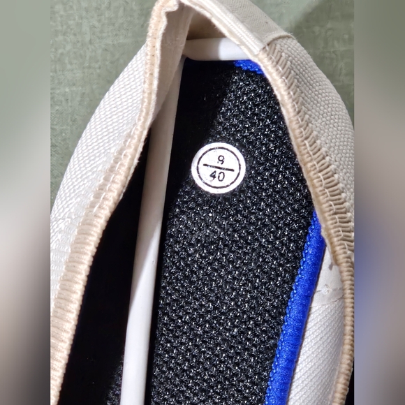 Amazon Essentials Cream and Tan Loafers - Picture 3 of 8